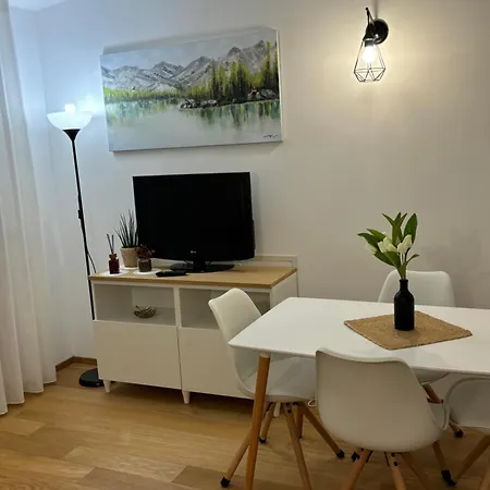 A Casa Di Gioia アパート カステル・ディ・サングロ